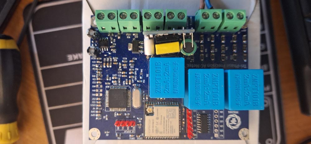 PCB do multimedidor trifásico IoT 7FMeter